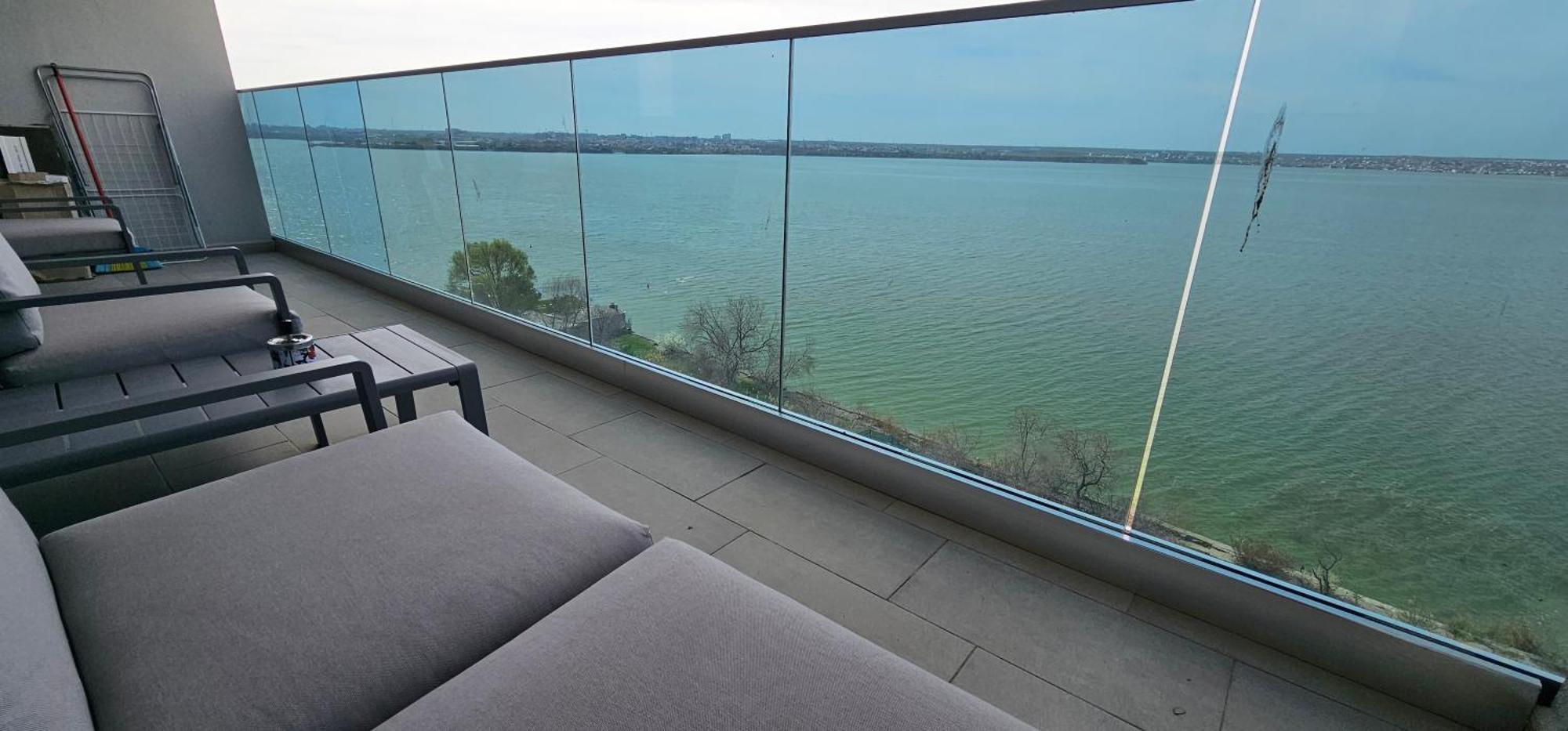 Apartment Sunset Lake Boutique Mamaia