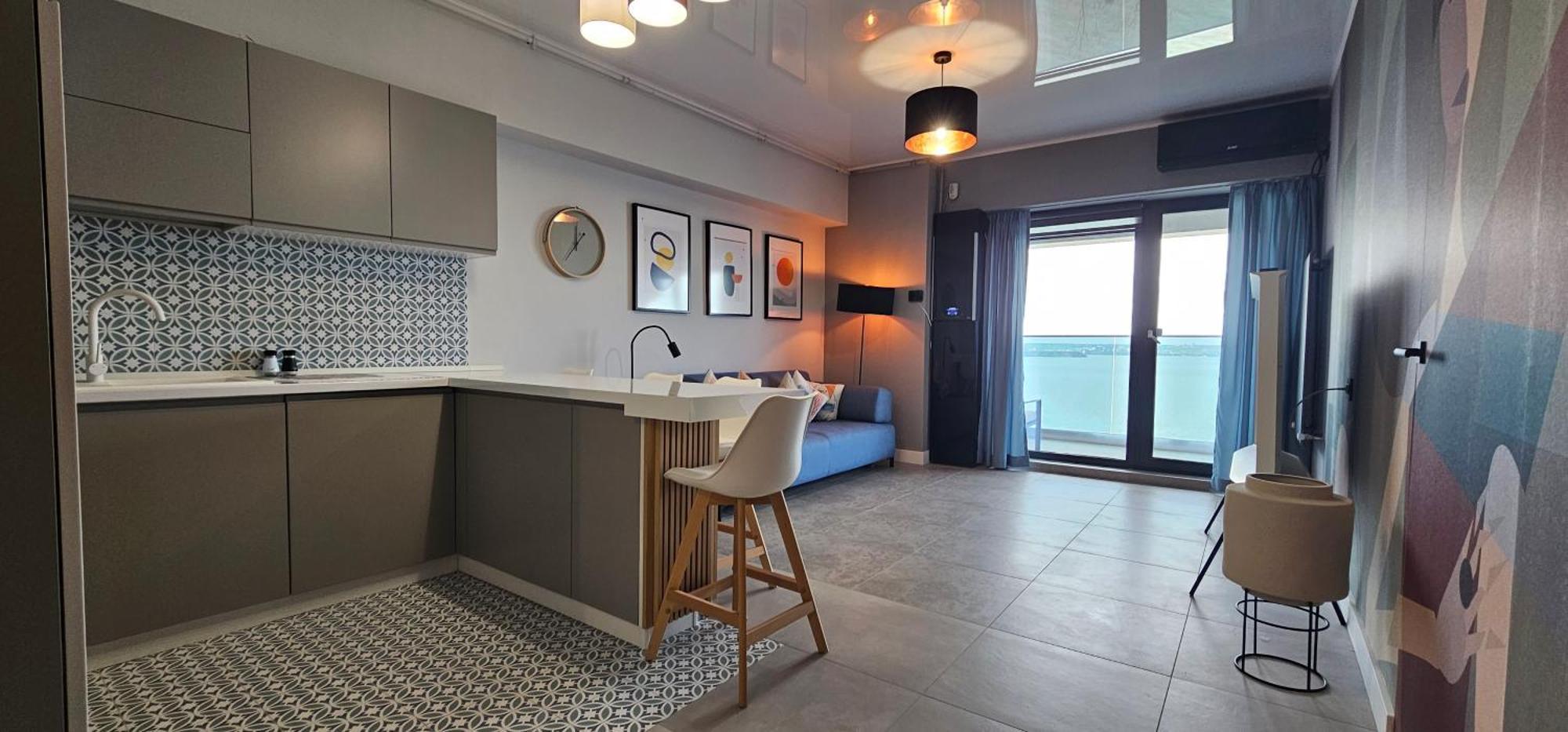Sunset Lake Boutique Mamaia